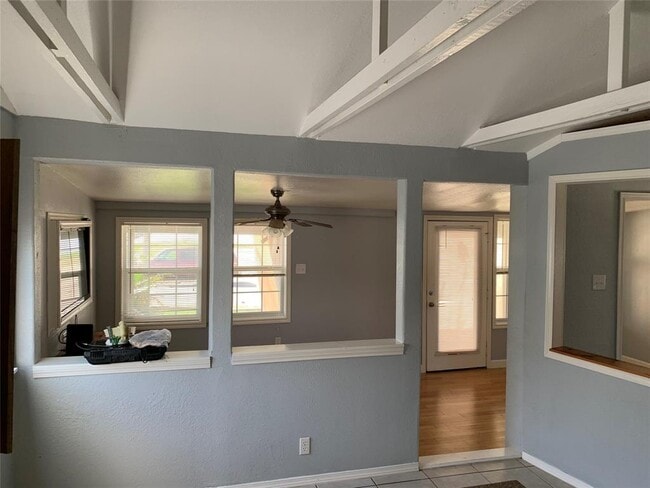Building Photo - 4018 Claudia Dr