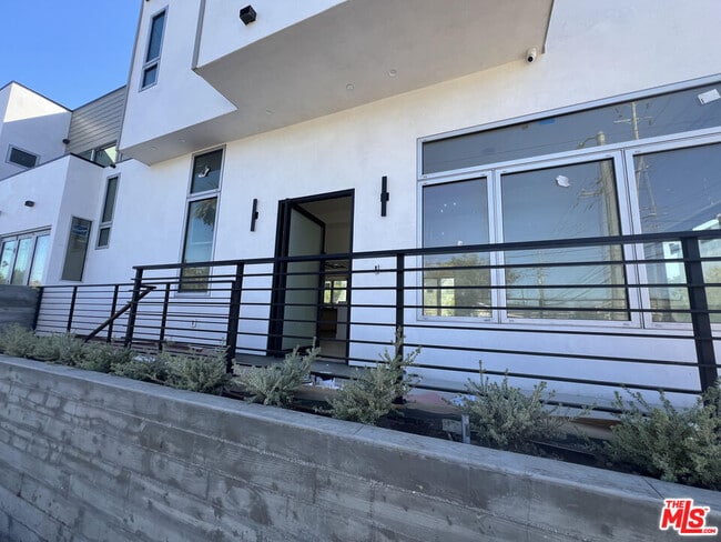 Building Photo - 1900 20th St