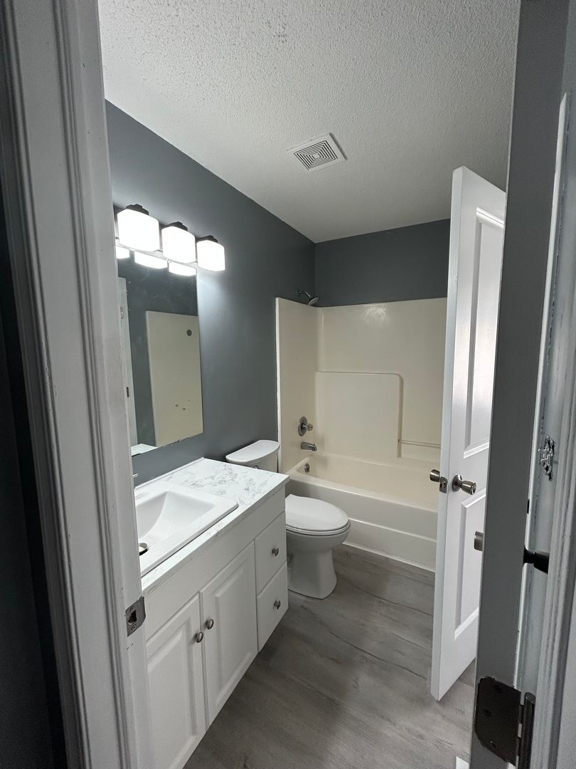 Building Photo - 819 S Todd Cir