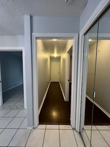 Building Photo - 817 W Rochelle Rd