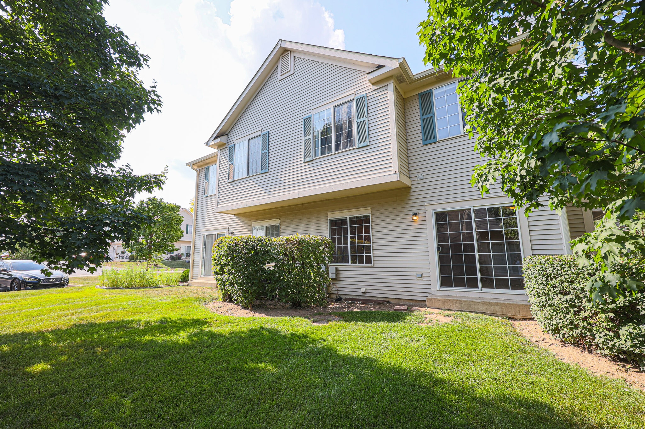 Building Photo - 607 Fox Ridge Dr