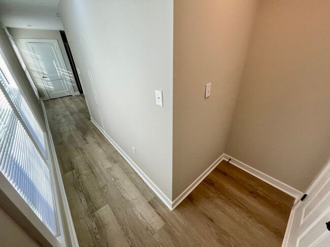 Building Photo - Gorgeous 1 bedroom in happening Kannapolis!