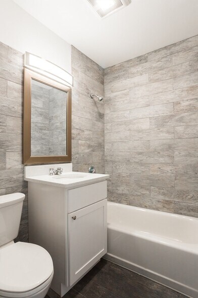 Building Photo - 534 Tremont St