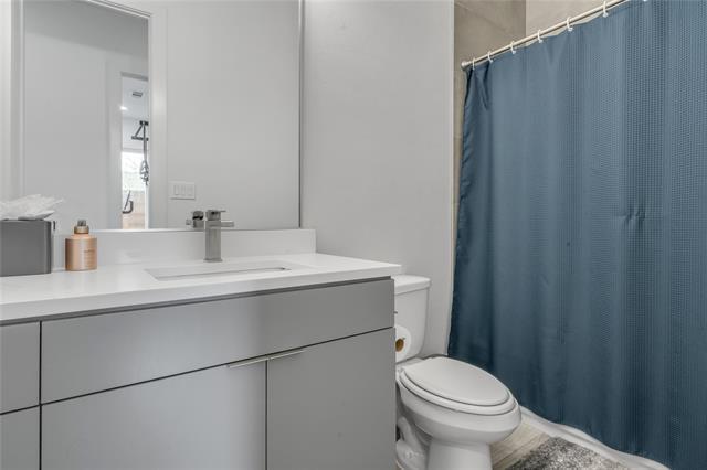 Building Photo - 4616 Manett St