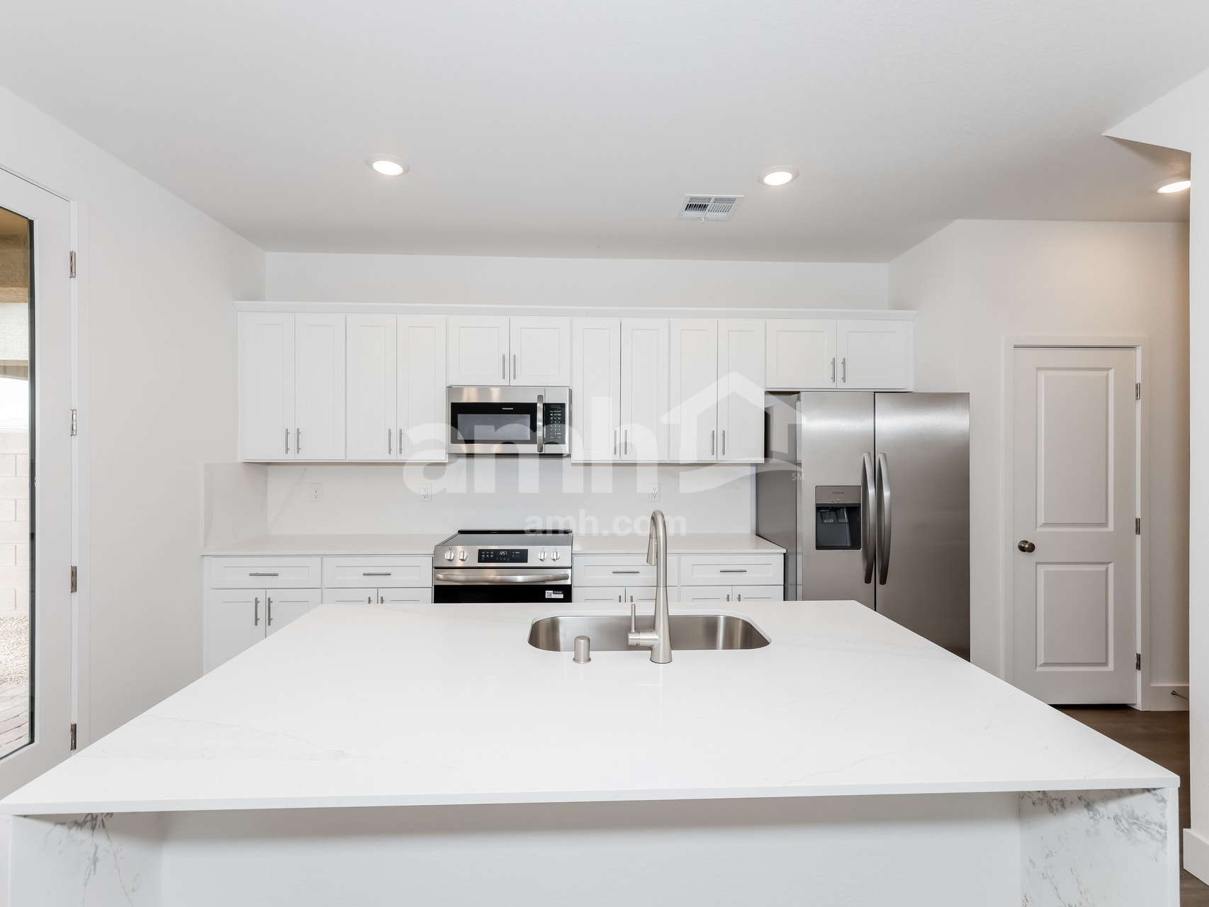 Building Photo - 9486 Aldersyde Dr