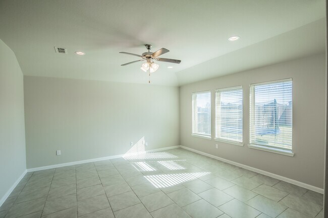 Building Photo - 1407 Wheatland Terrace Ln