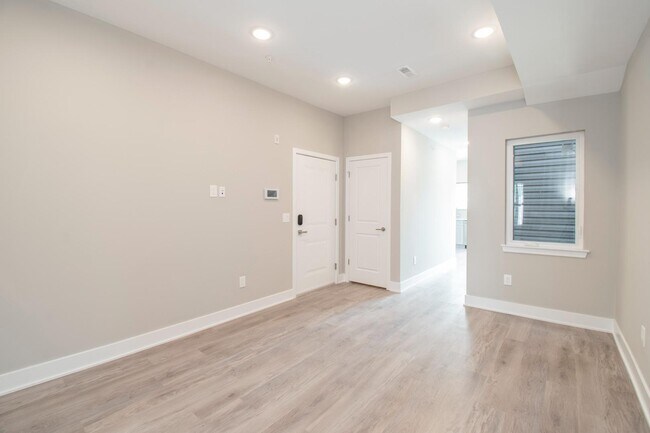 Building Photo - 1206 N 24th St