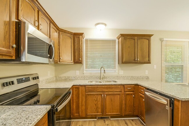 Building Photo - 2908 Buckthorne Ct