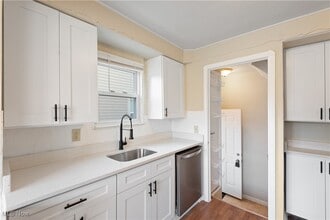 Building Photo - 4514 Redfern Rd