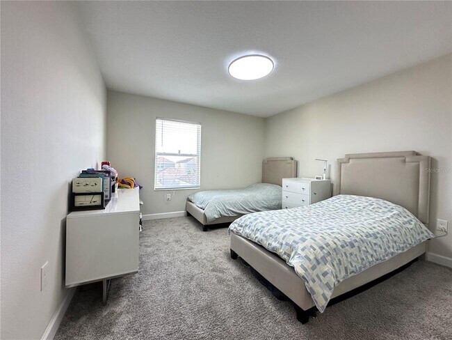 Building Photo - 14143 Title Wy