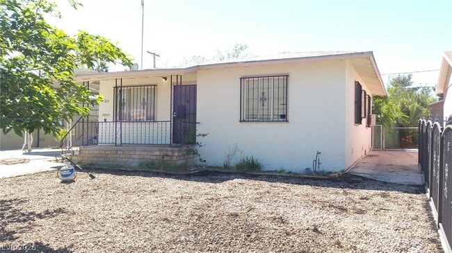 Building Photo - 233 N 19th St