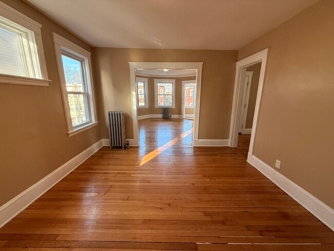 Building Photo - 25 Ronan St