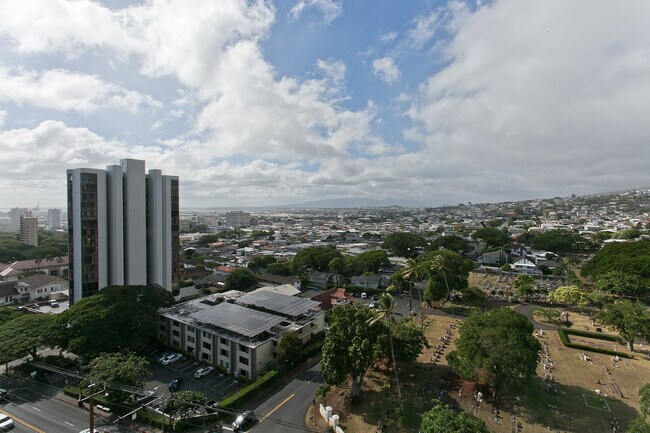 Building Photo - 2101 Nuuanu Ave