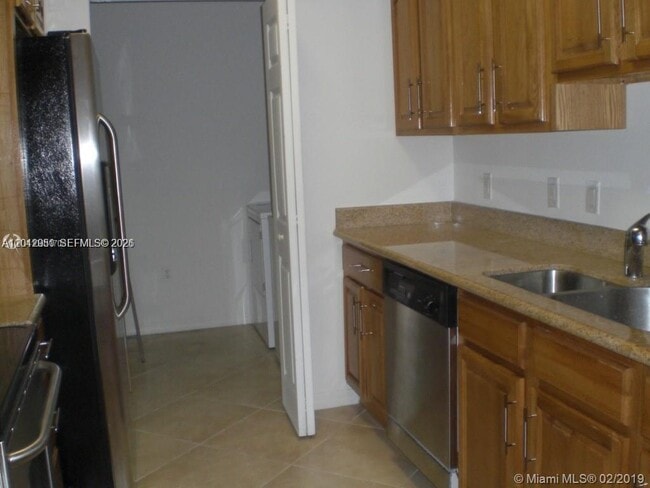 Building Photo - 3590 Coral Wy