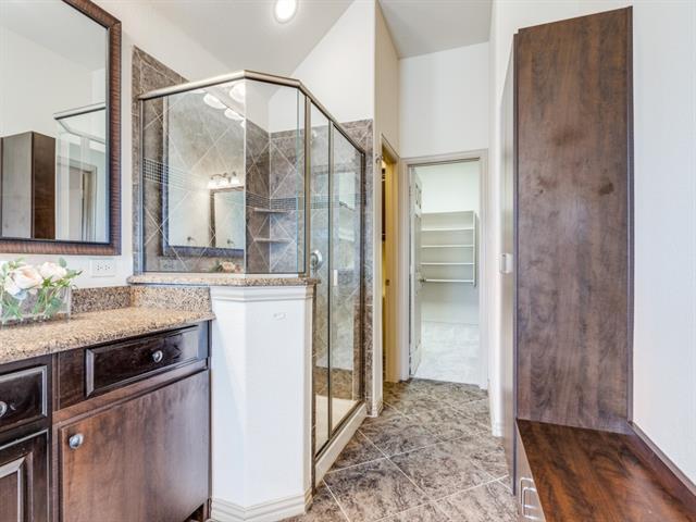 Building Photo - 2465 Embleton Dr