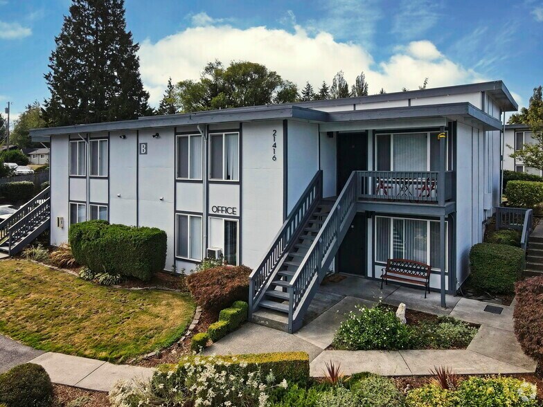 Capri Apartments 21416 52nd Ave W Mountlake Terrace WA 98043