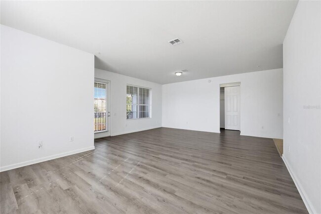 Building Photo - 3356 Robert Trent Jones Dr