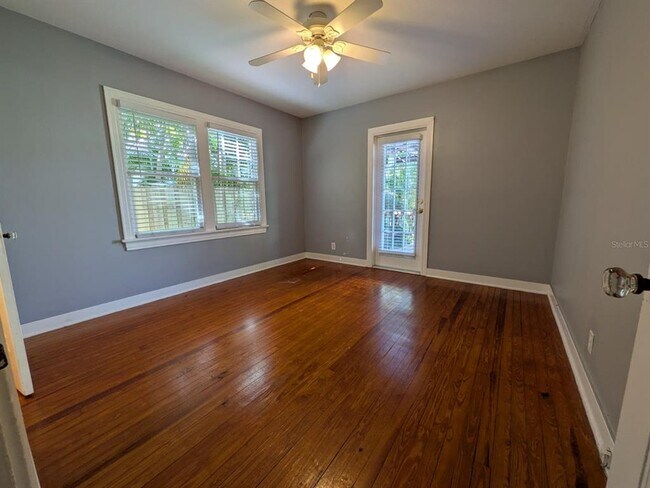 Building Photo - 145 29th Ave N