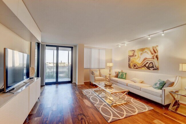 Building Photo - 3400 S Ocean Blvd