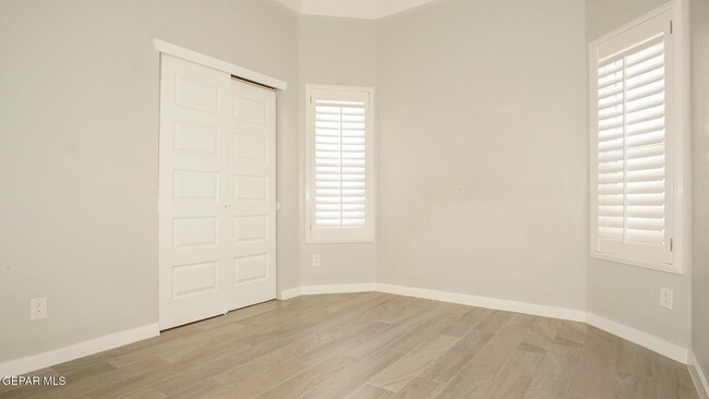 Building Photo - 14904 Tierra Escape Ave