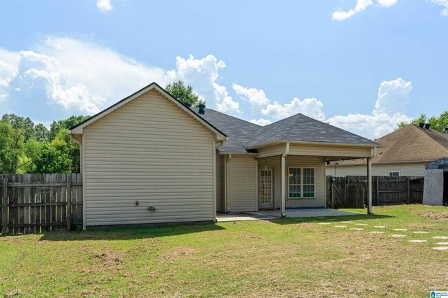 Building Photo - 992 Meriweather Dr