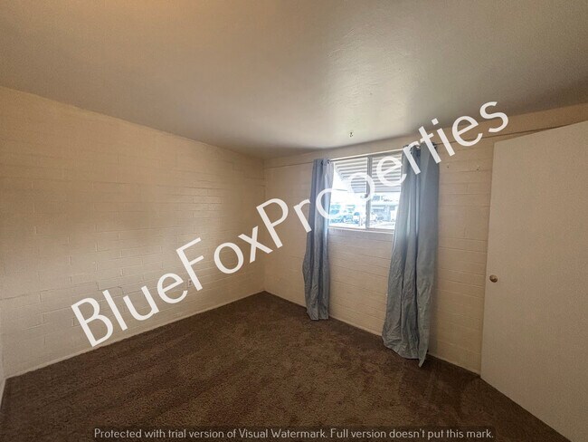 Building Photo - 1228 E Kentucky St