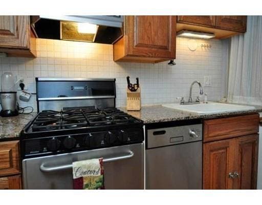 Building Photo - 55A Garden St