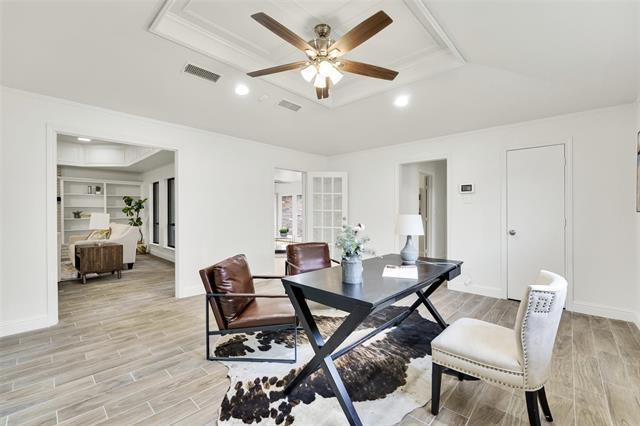 Building Photo - 9738 Amberley Dr