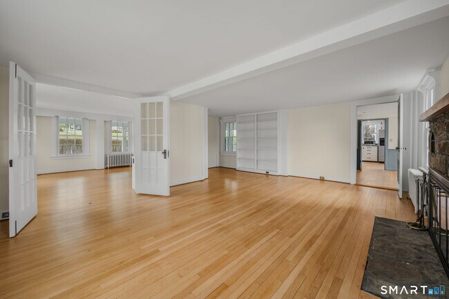 Building Photo - 260 Hamburg Rd