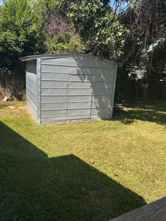 Building Photo - Charming 2 Bedroom Home in Hanahan's Highland Park neighborhood!