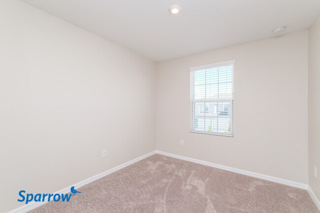 Building Photo - 6316 Willowside Street