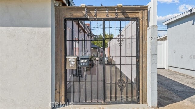 Building Photo - 8443 Colbath Ave