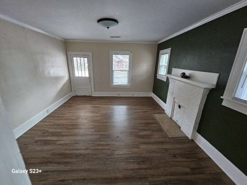 Building Photo - 1933 Nance St