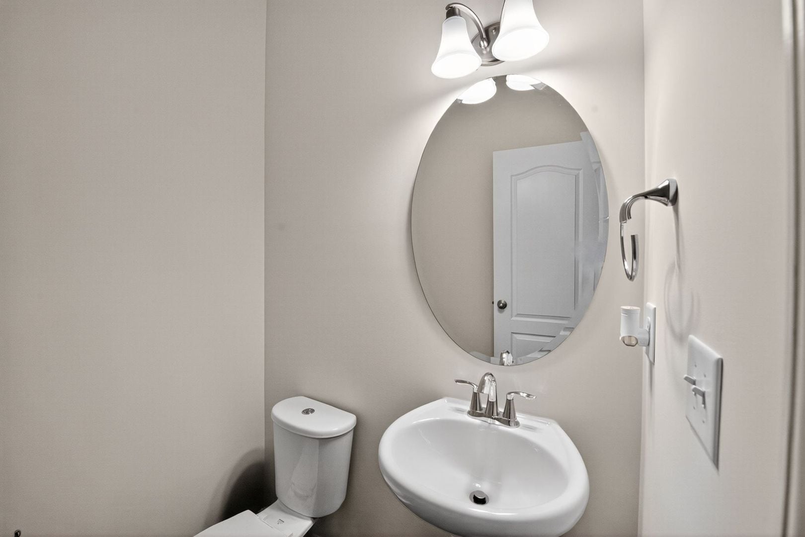 Building Photo - 1223 Brickfield Dr