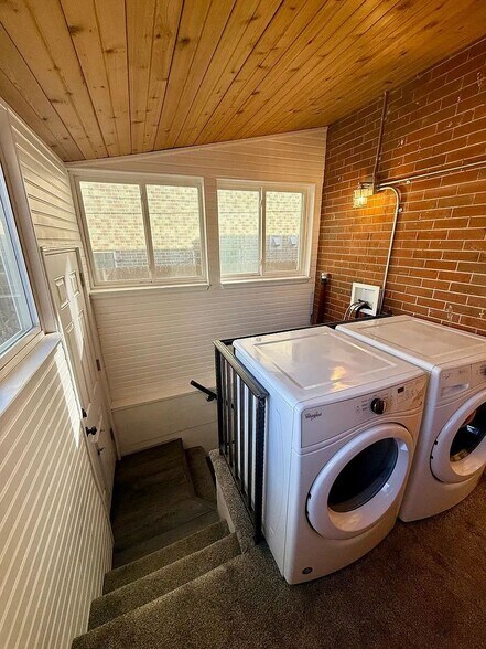 Building Photo - 2841 W 28th Ave