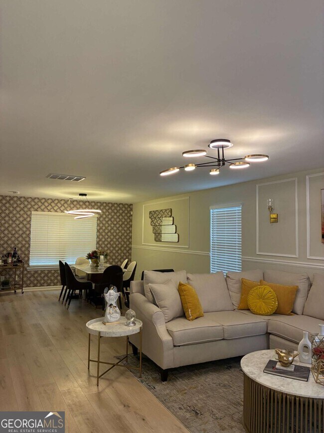 Building Photo - 117 Holly Mill Village Dr