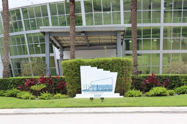 Primary Photo - 3029 NE 188th St