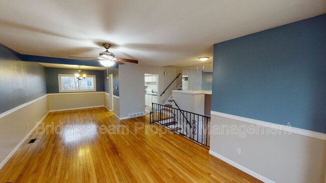 Building Photo - 1700 Dutchess Ave