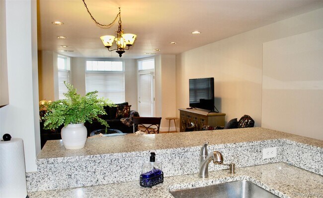 Building Photo - 3106 Leeward Dr