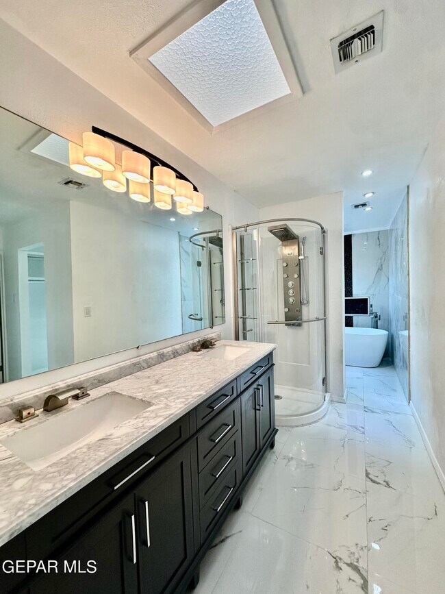 Building Photo - 6332 El Risco St