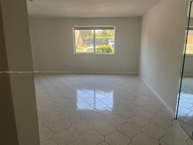Building Photo - 5624 Blueberry Ct