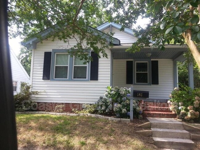 Primary Photo - 141 E Ocean Ave