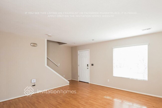 Building Photo - 1325 Waxwing Ave
