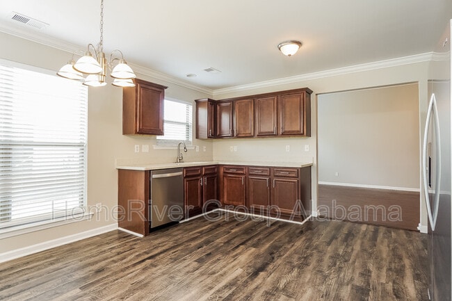 Building Photo - 553 Village Springs Ln