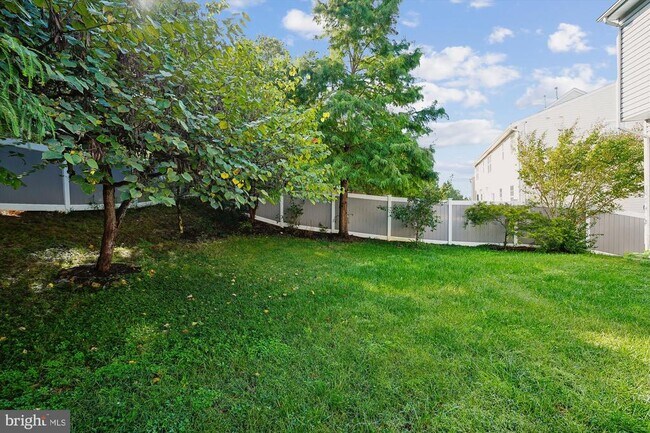 Building Photo - 8761 Ellis Mill Dr