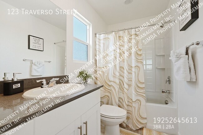 Building Photo - 123 Traverso St.