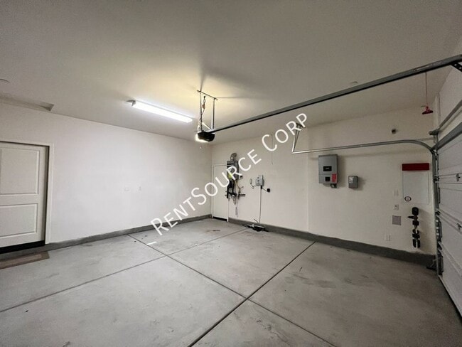 Building Photo - 45016 Marbella St