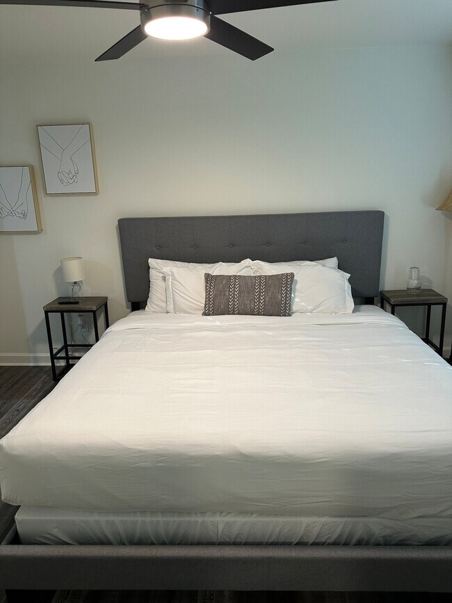 Building Photo - 108 Fuller St