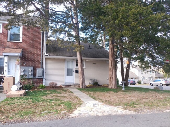 Primary Photo - 48 Dupont Pl