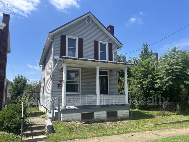 Building Photo - 551 Linden Ave